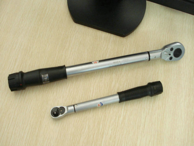 预置手动扭力扳手