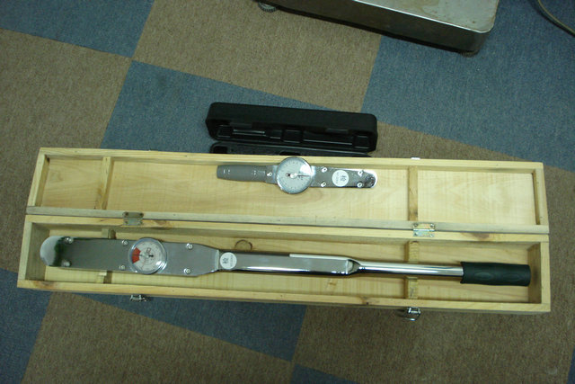 �����ֶ�Ť������