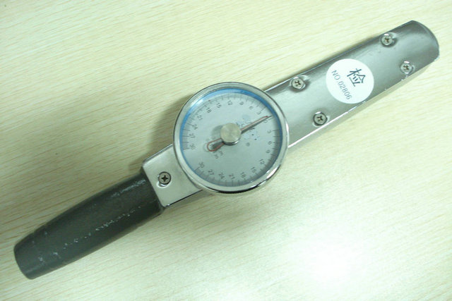 �����ֶ�Ť������