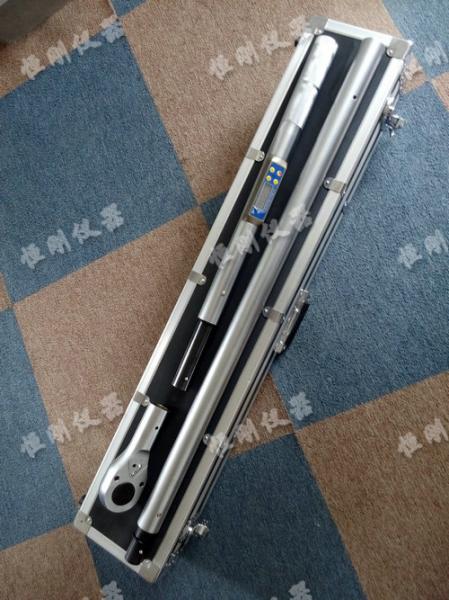 �߾���Ť������ͼƬ