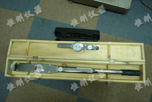 表盘式手动扳手图片